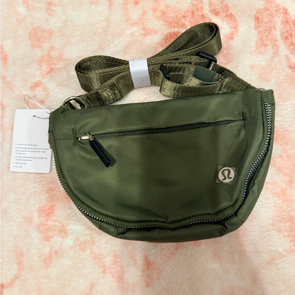 Lululemon All Night Festival Bag Micro 2L